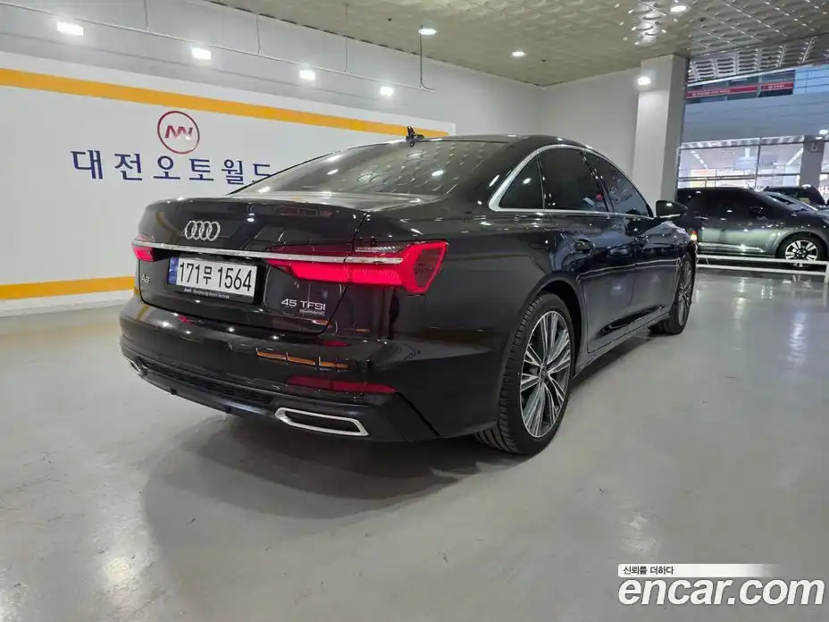 Audi A6 2023 2.0 гидро в Москве № 230297, фото 5
