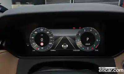 Land Rover Range-Rover Velar 2024 3.0 гидро в Москве № 231206, миниатюра 8