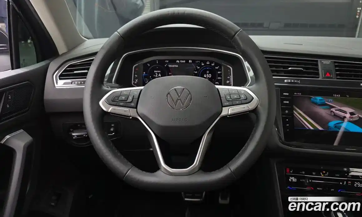 Volkswagen Tiguan 2022 2.0 гидро в Москве № 232129, фото 13