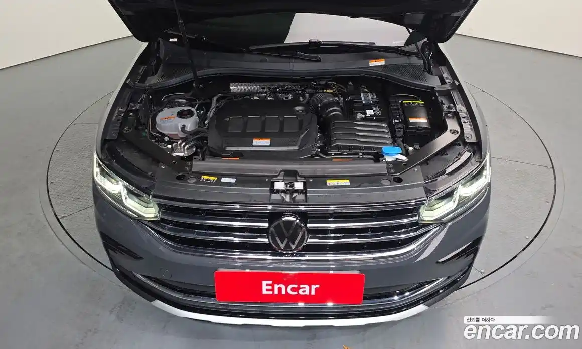 Volkswagen Tiguan 2022 2.0 гидро в Москве № 232129, фото 6