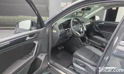 Volkswagen Tiguan 2022 2.0 гидро в Москве № 232129, миниатюра 10