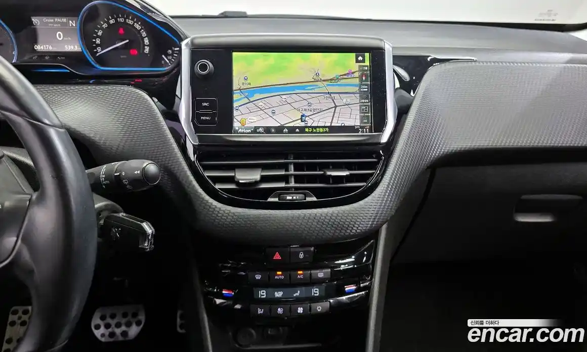 Peugeot 2008 2015 1.6 гидро в Москве № 257509, фото 15