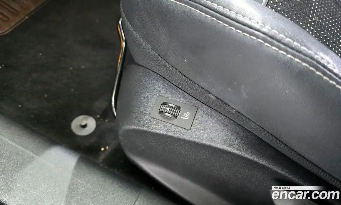 Peugeot 2008 2015 1.6 гидро в Москве № 257509, фото 19