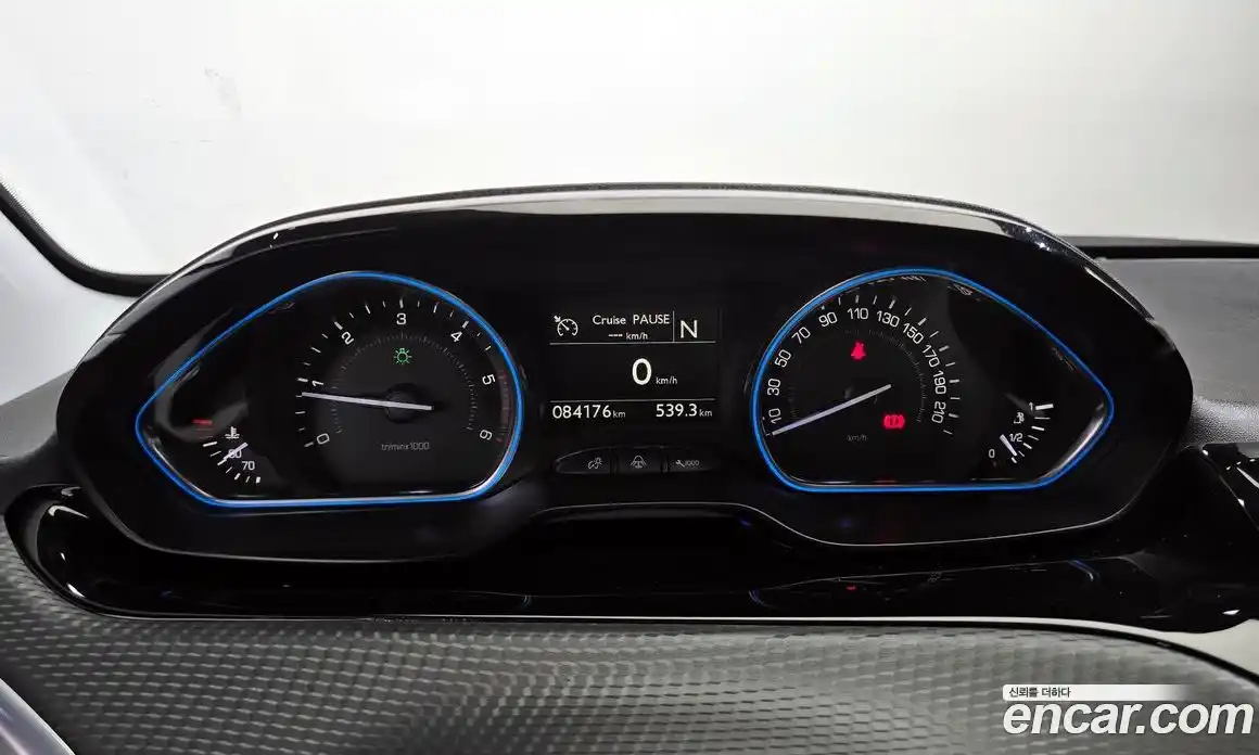 Peugeot 2008 2015 1.6 гидро в Москве № 257509, фото 8