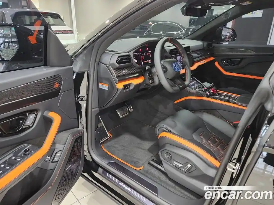 Lamborghini Urus 2025 4.0 гидро в Москве № 320709, фото 18