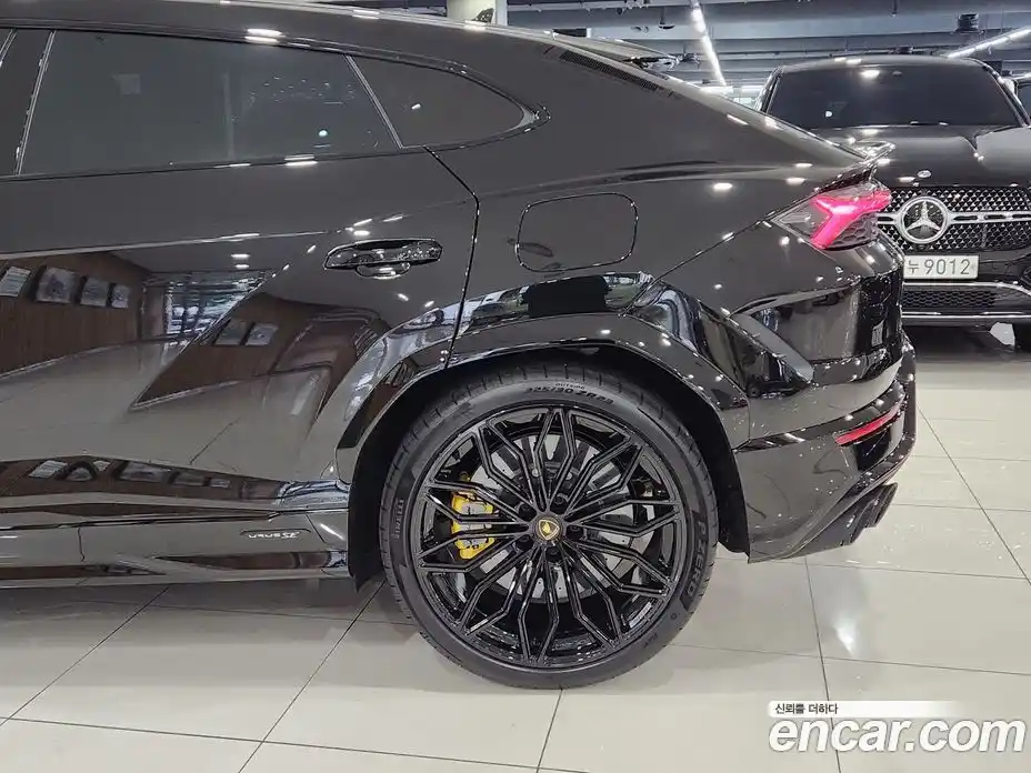Lamborghini Urus 2025 4.0 гидро в Москве № 320709, фото 5