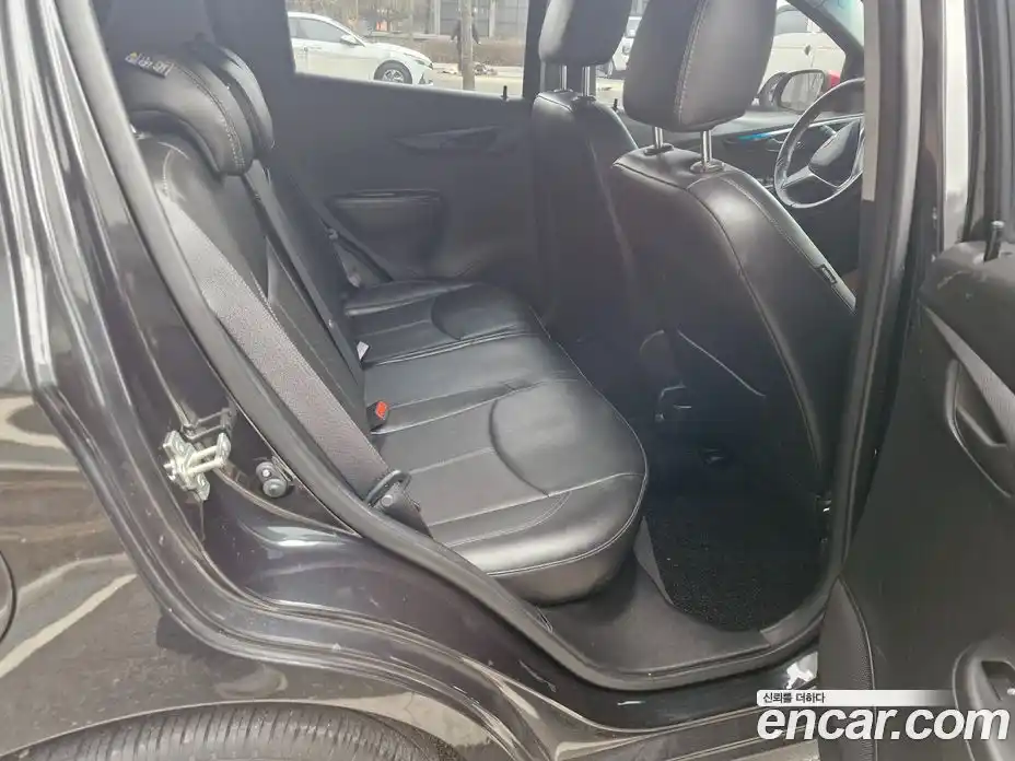 Chevrolet Spark 2016 1.0 гидро в Москве, фото 12