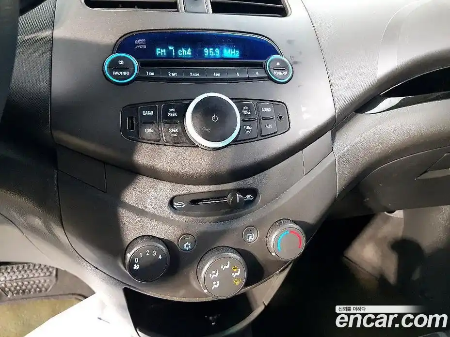 Chevrolet Matiz 2010 1.0 гидро в Москве № 105857, фото 16