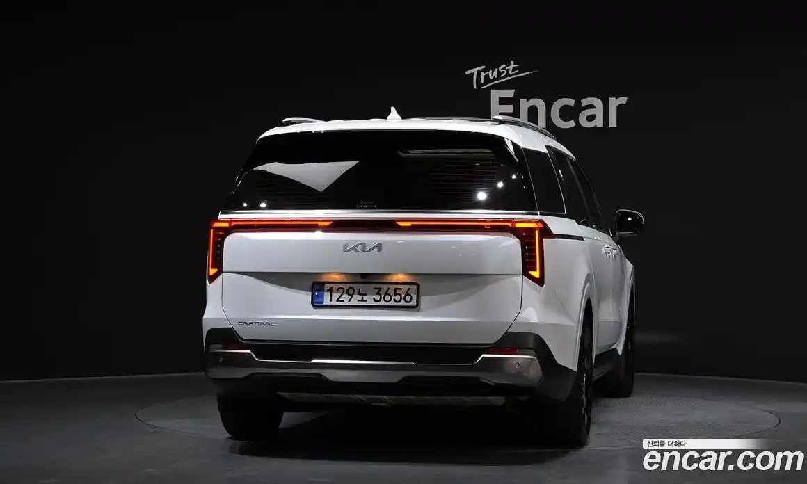 Kia Canival 2024 2.2 гидро в Москве № 115074, фото 4