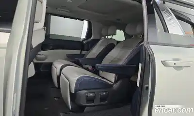 Kia Canival 2024 1.6 гидро в Москве № 123868, миниатюра 12