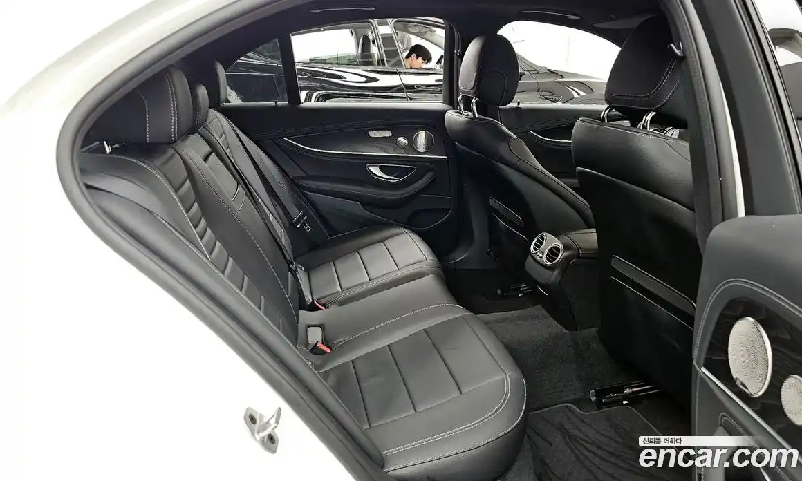 Mercedes-Benz E-Class 2023 1.9 гидро в Москве № 139149, фото 12