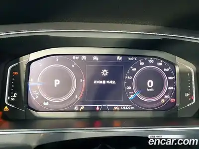 Volkswagen Tiguan 2020 2.0 гидро в Москве № 1405688, миниатюра 7