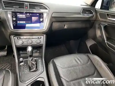 Volkswagen Tiguan 2020 2.0 гидро в Москве № 1405688, миниатюра 10