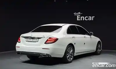Mercedes-Benz E-Class 2018 2.0 гидро в Москве, миниатюра 2