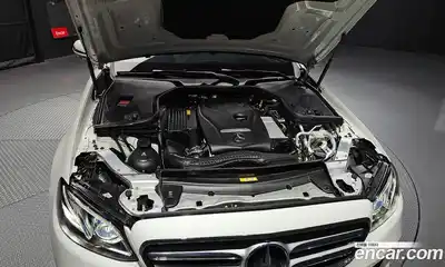 Mercedes-Benz E-Class 2018 2.0 гидро в Москве, миниатюра 6