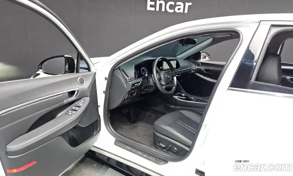 Hyundai Sonata 2022 1.6 гидро в Москве № 1536877, фото 10