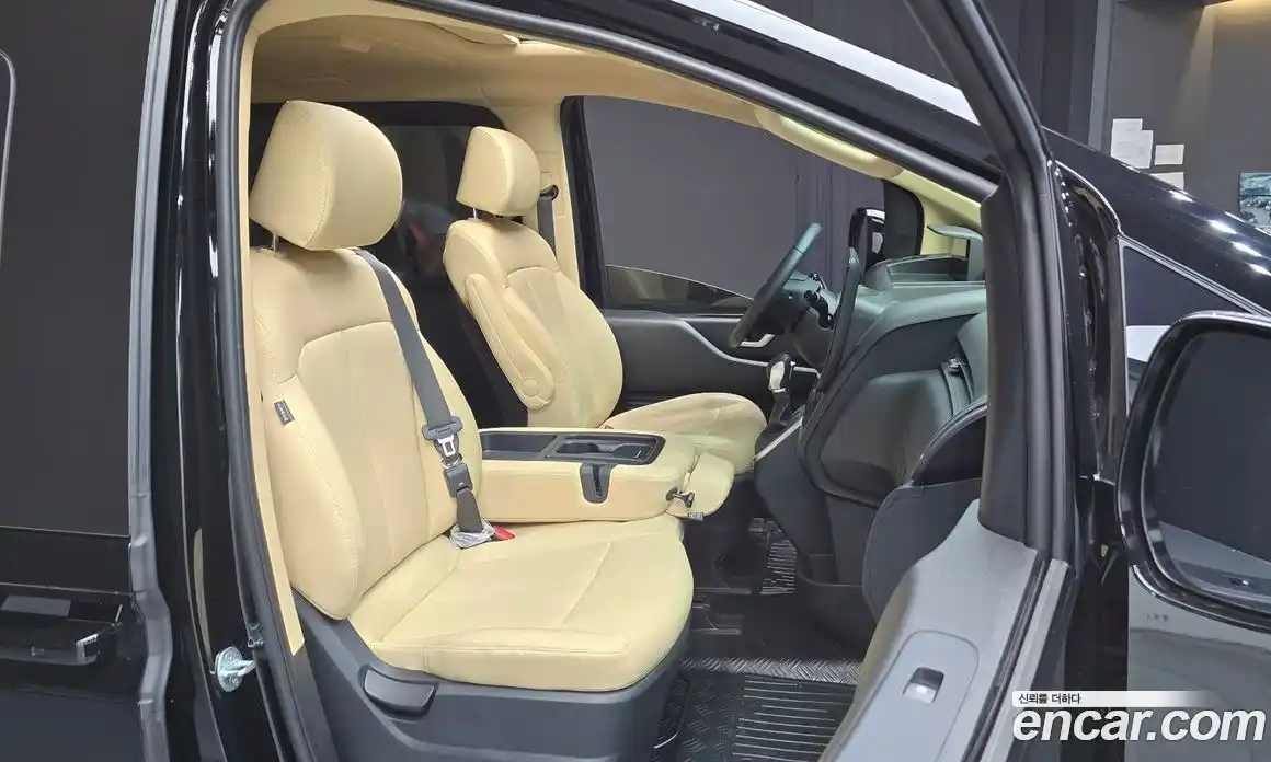 Hyundai Staria 2023 2.2 гидро в Москве № 1537246, фото 12