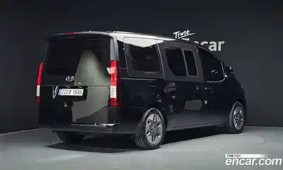 Hyundai Staria 2023 2.2 гидро в Москве № 1537246, миниатюра 2