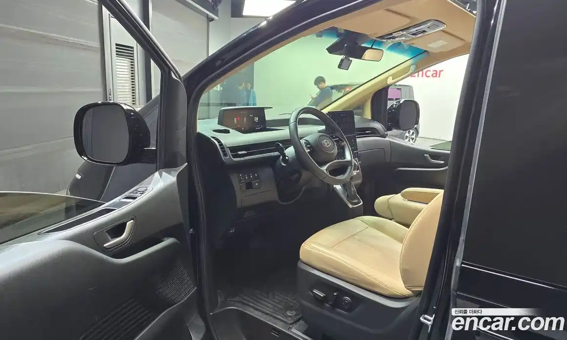 Hyundai Staria 2023 2.2 гидро в Москве № 1537246, фото 10