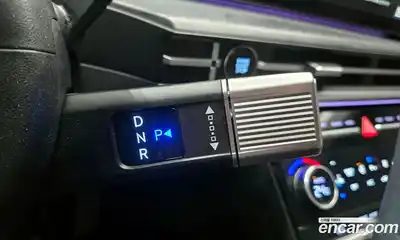 Hyundai Santa Fe 2024 1.6 гидро в Москве № 1537363, миниатюра 9