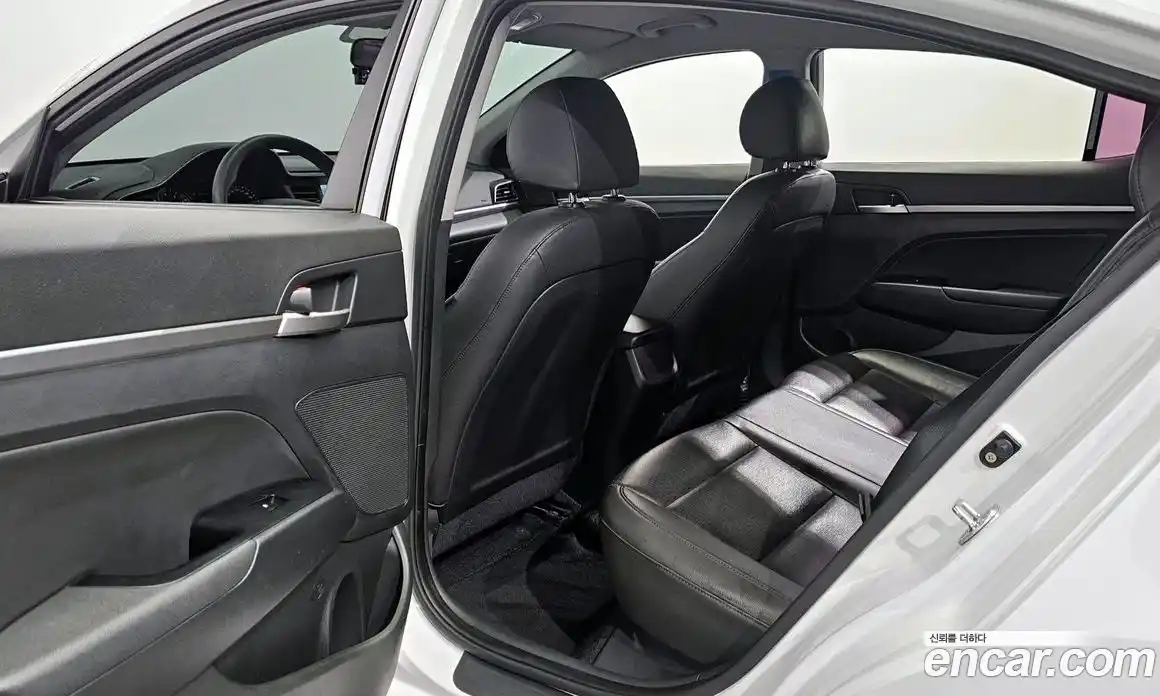 Hyundai Avante 2019 1.6 гидро в Москве № 1537543, фото 11