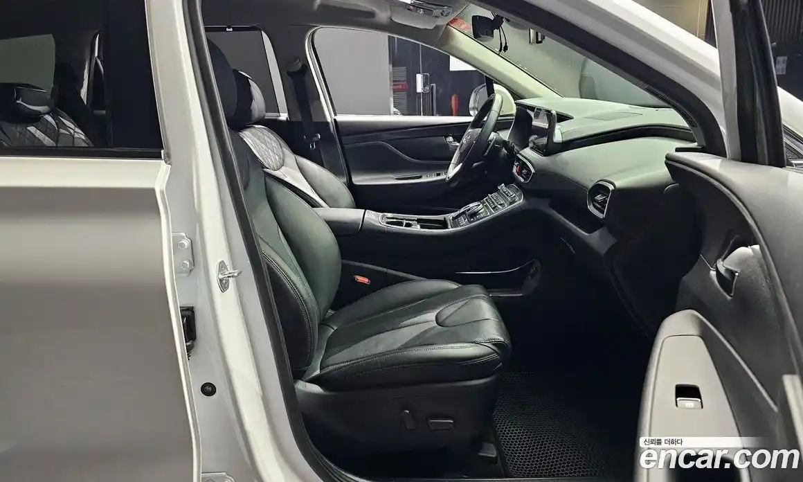 Hyundai Santa Fe 2021 2.5 гидро в Москве № 1537557, фото 11