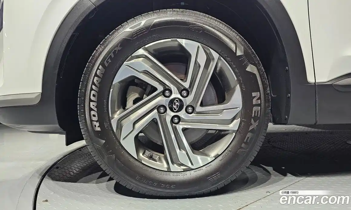 Hyundai Santa Fe 2021 2.5 гидро в Москве № 1537557, фото 5