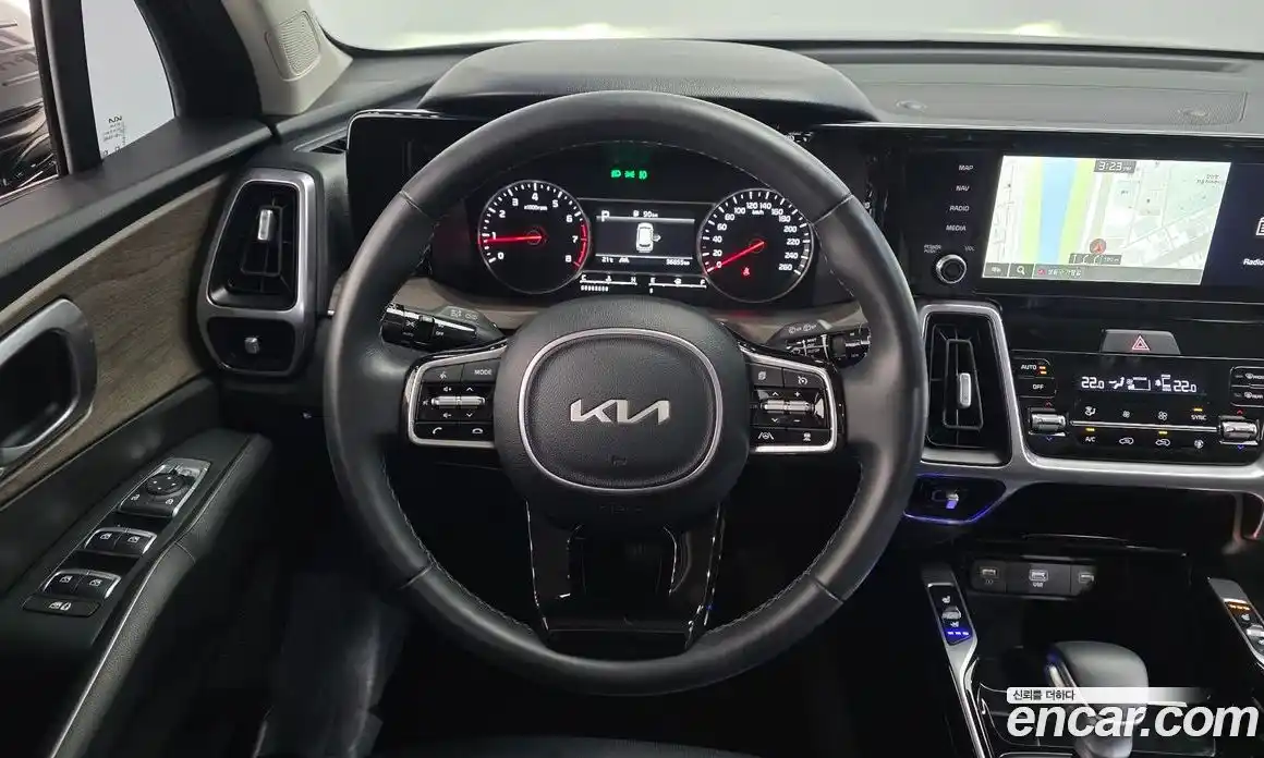 Kia Sorento 2023 2.5 гидро в Москве № 1538737, фото 13