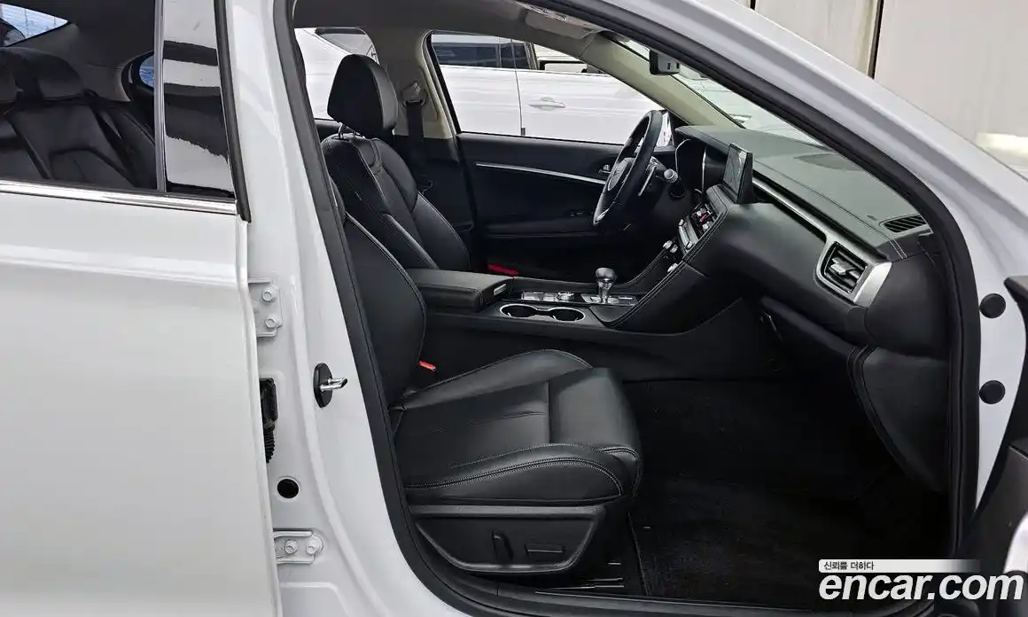 Genesis G70 2024 2.5 гидро в Москве № 1538952, фото 11