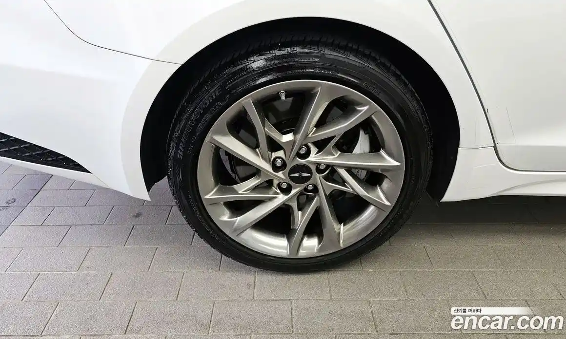 Genesis G70 2024 2.5 гидро в Москве № 1538952, фото 5