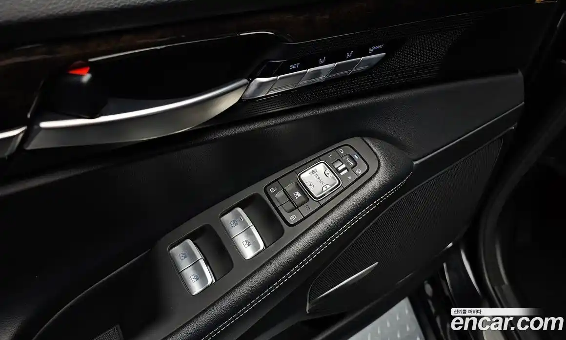 Genesis G90 2021 3.8 гидро в Москве № 1539246, фото 17