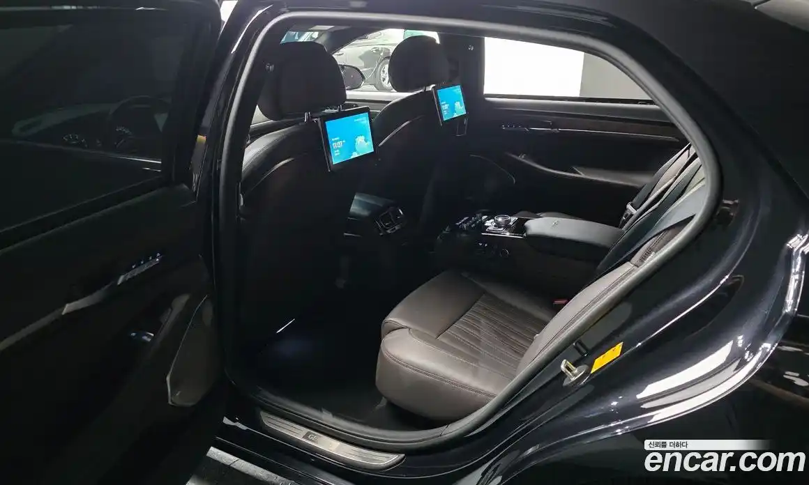 Genesis G90 2020 5.0 гидро в Москве № 1539289, фото 11