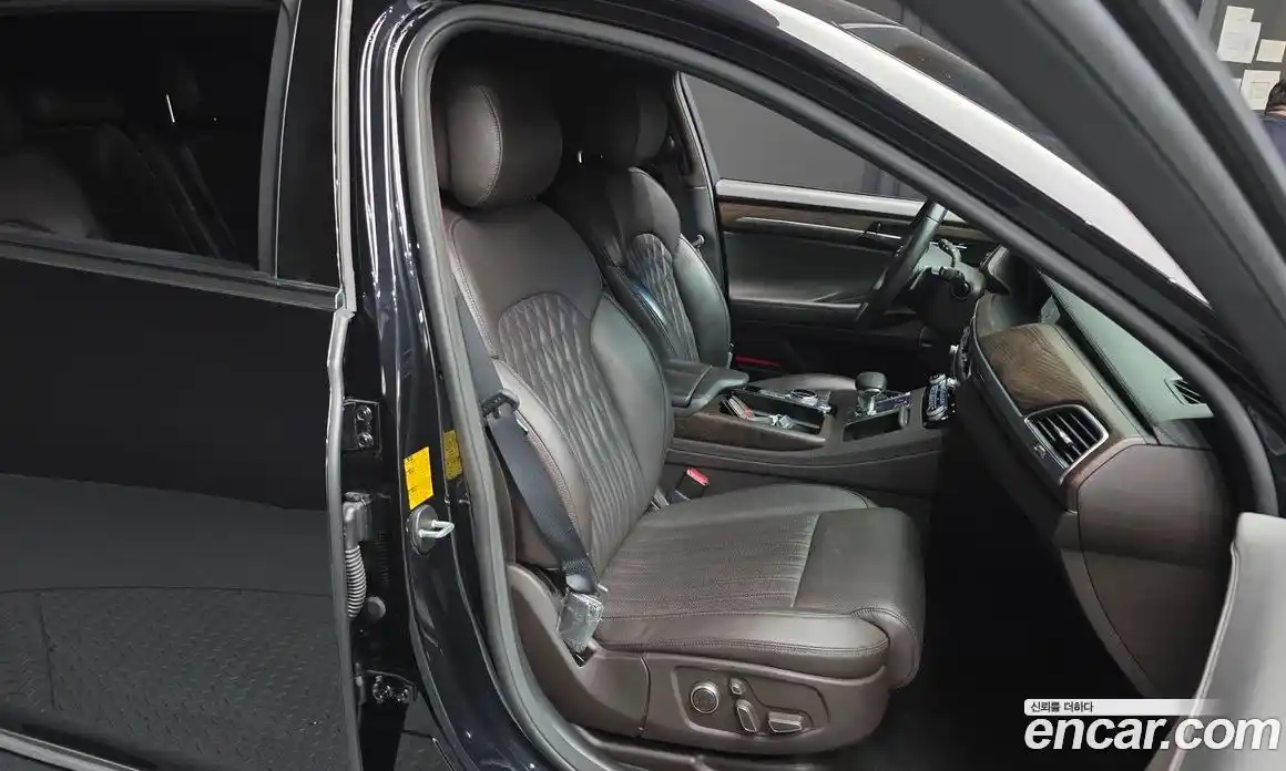 Genesis G90 2020 5.0 гидро в Москве № 1539289, фото 12