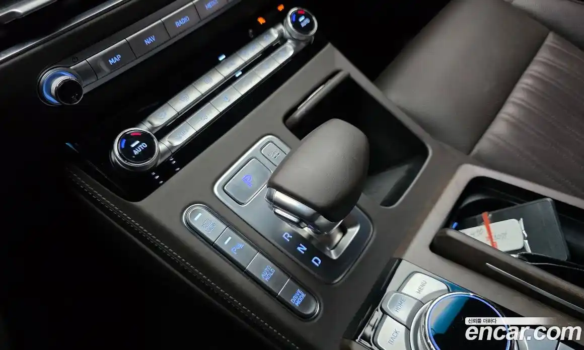 Genesis G90 2020 5.0 гидро в Москве № 1539289, фото 9