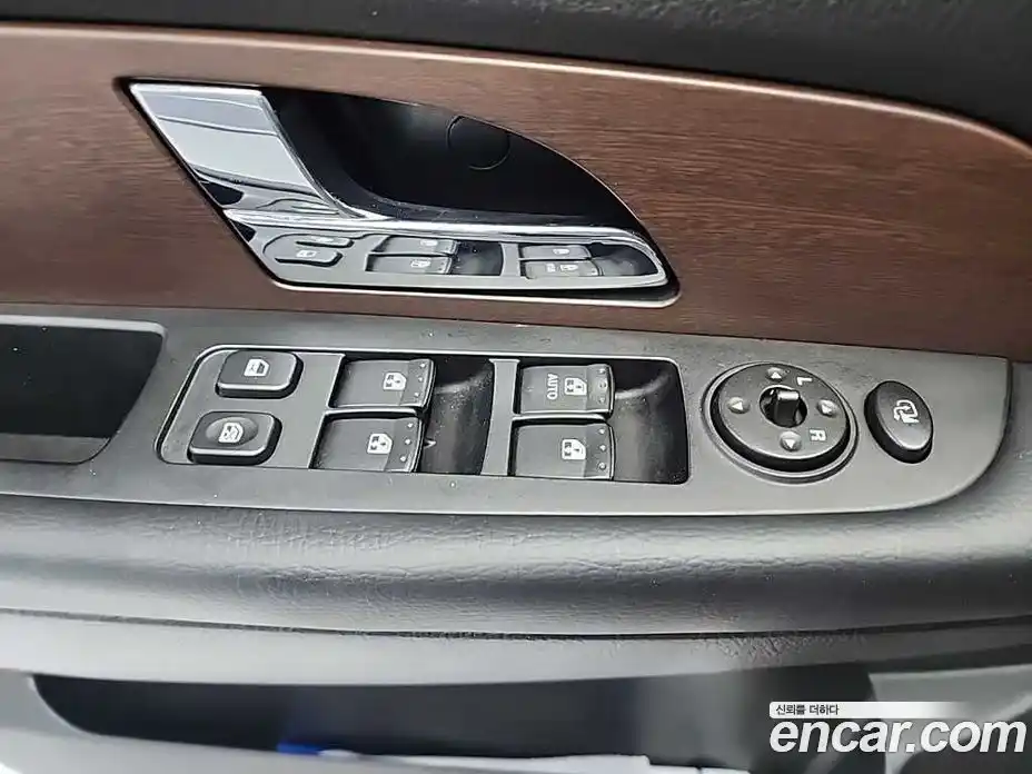 SsangYong Rexton 2015 2.0 гидро в Москве № 1540738, фото 15