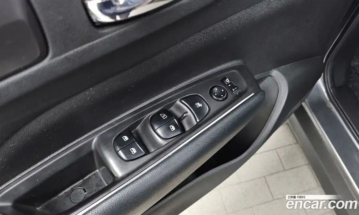 Renault QM6 2017 2.0 гидро в Москве № 1543330, фото 14