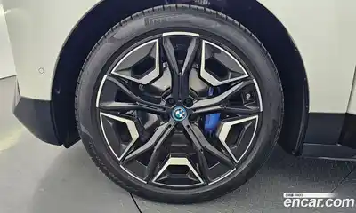 BMW iX 2024 0.3 гидро в Москве № 1544317, миниатюра 5