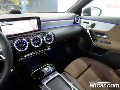 Mercedes-Benz CLA-Class 2025 2.0 гидро в Москве № 1544732, миниатюра 12