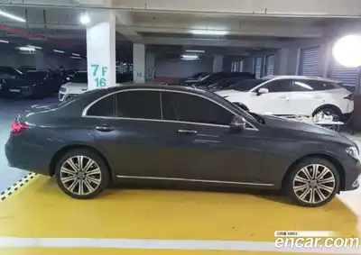 Mercedes-Benz E-Class 2023 2.0 гидро в Москве № 1545585, миниатюра 11