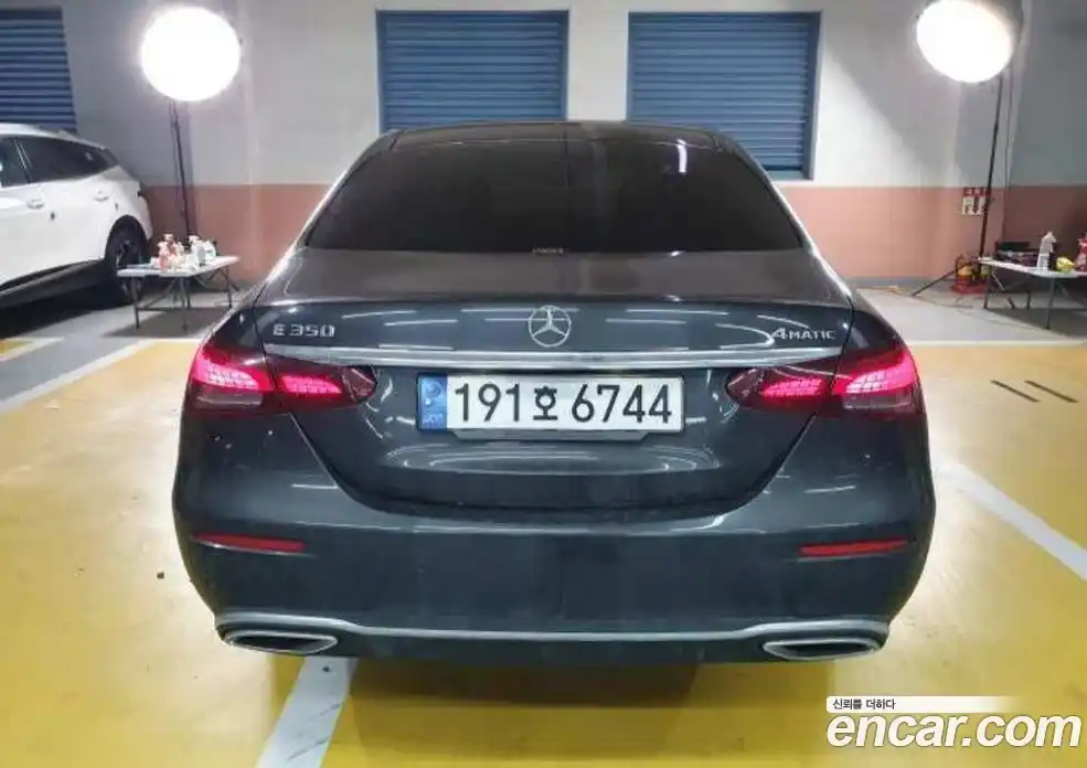 Mercedes-Benz E-Class 2023 2.0 гидро в Москве № 1545585, фото 3