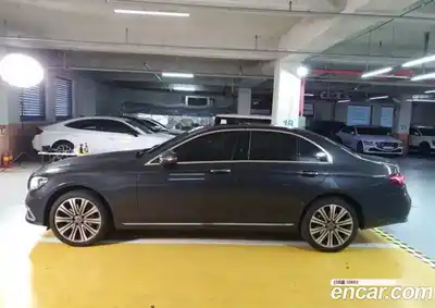 Mercedes-Benz E-Class 2023 2.0 гидро в Москве № 1545585, миниатюра 5