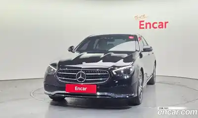 Mercedes-Benz E-Class 2022 2.0 гидро в Москве № 1545654, миниатюра 3