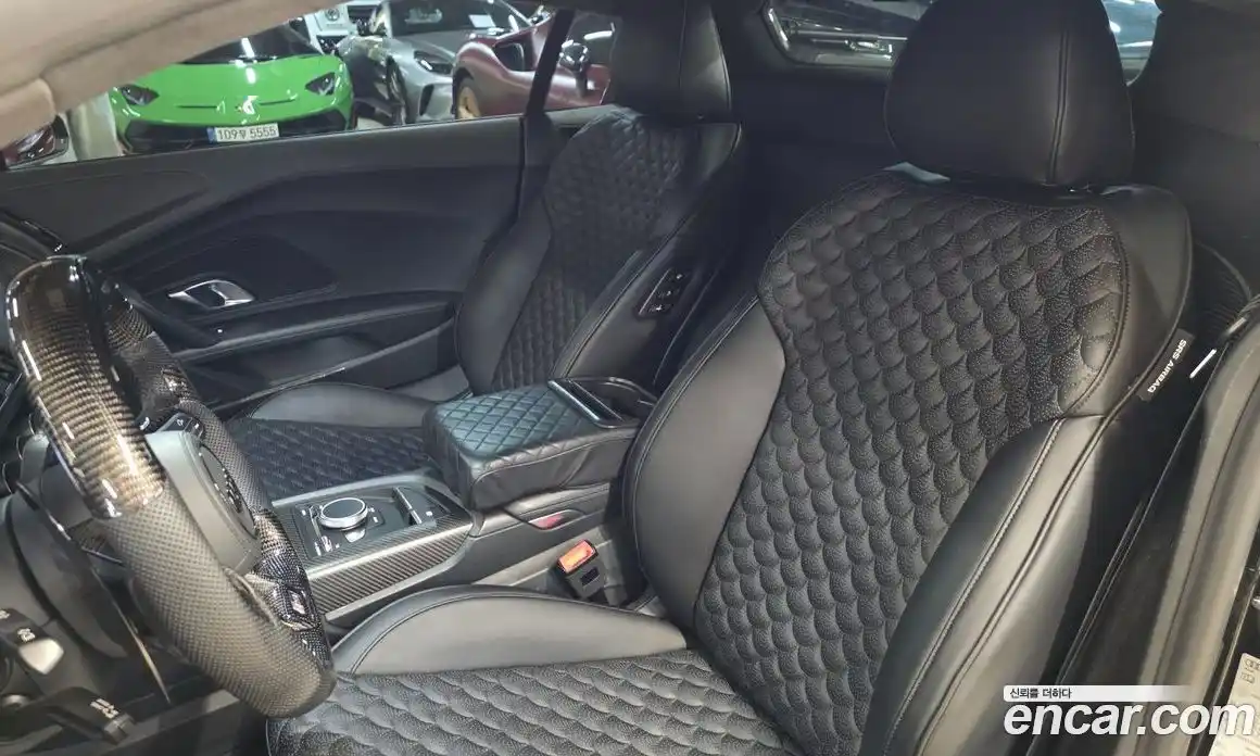 Audi R8 2017 5.2 гидро в Москве № 1546070, фото 10