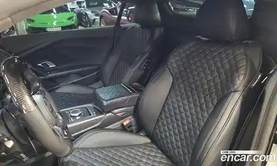 Audi R8 2017 5.2 гидро в Москве № 1546070, миниатюра 10