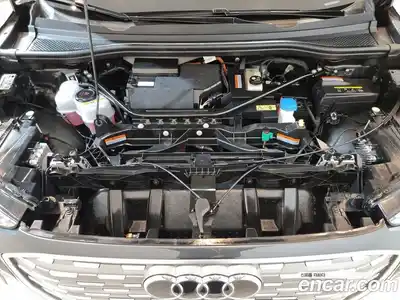 Audi Q4 e-tron 2023 0.2 гидро в Москве № 1546577, миниатюра 6
