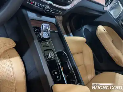 Volvo XC60 2024 2.0 гидро в Москве № 1546757, миниатюра 9