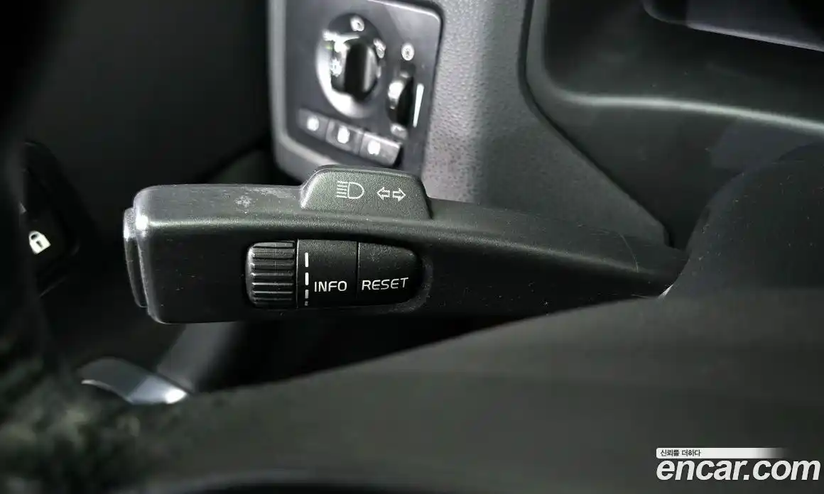 Volvo C30 2011 2.0 гидро в Москве № 1546912, фото 19