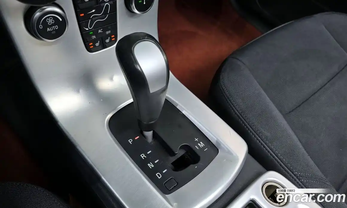 Volvo C30 2011 2.0 гидро в Москве № 1546912, фото 9