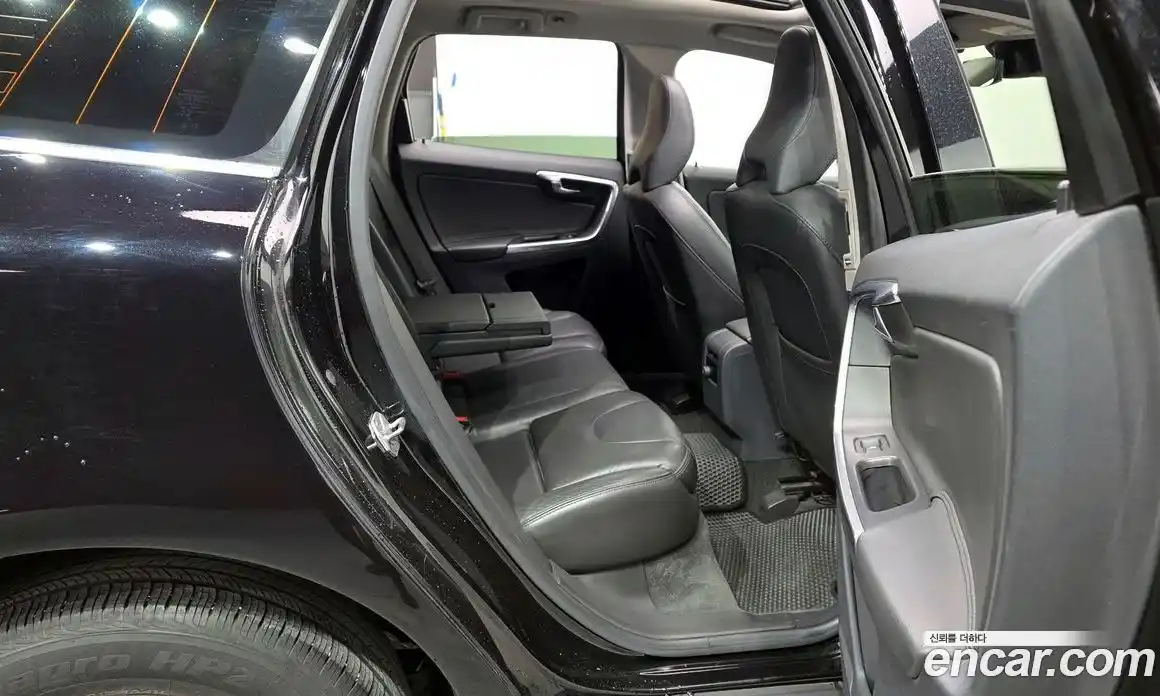 Volvo XC60 2016 2.0 гидро в Москве № 1546979, фото 12