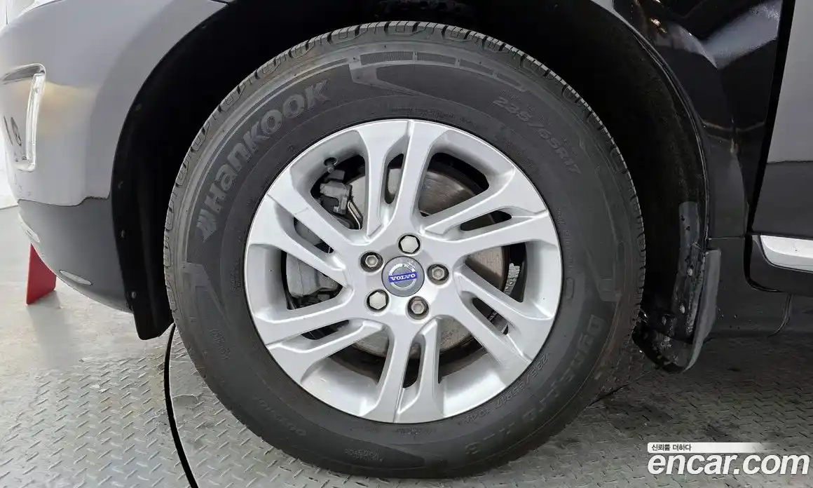 Volvo XC60 2016 2.0 гидро в Москве № 1546979, фото 5